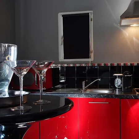 Rouville Apartment